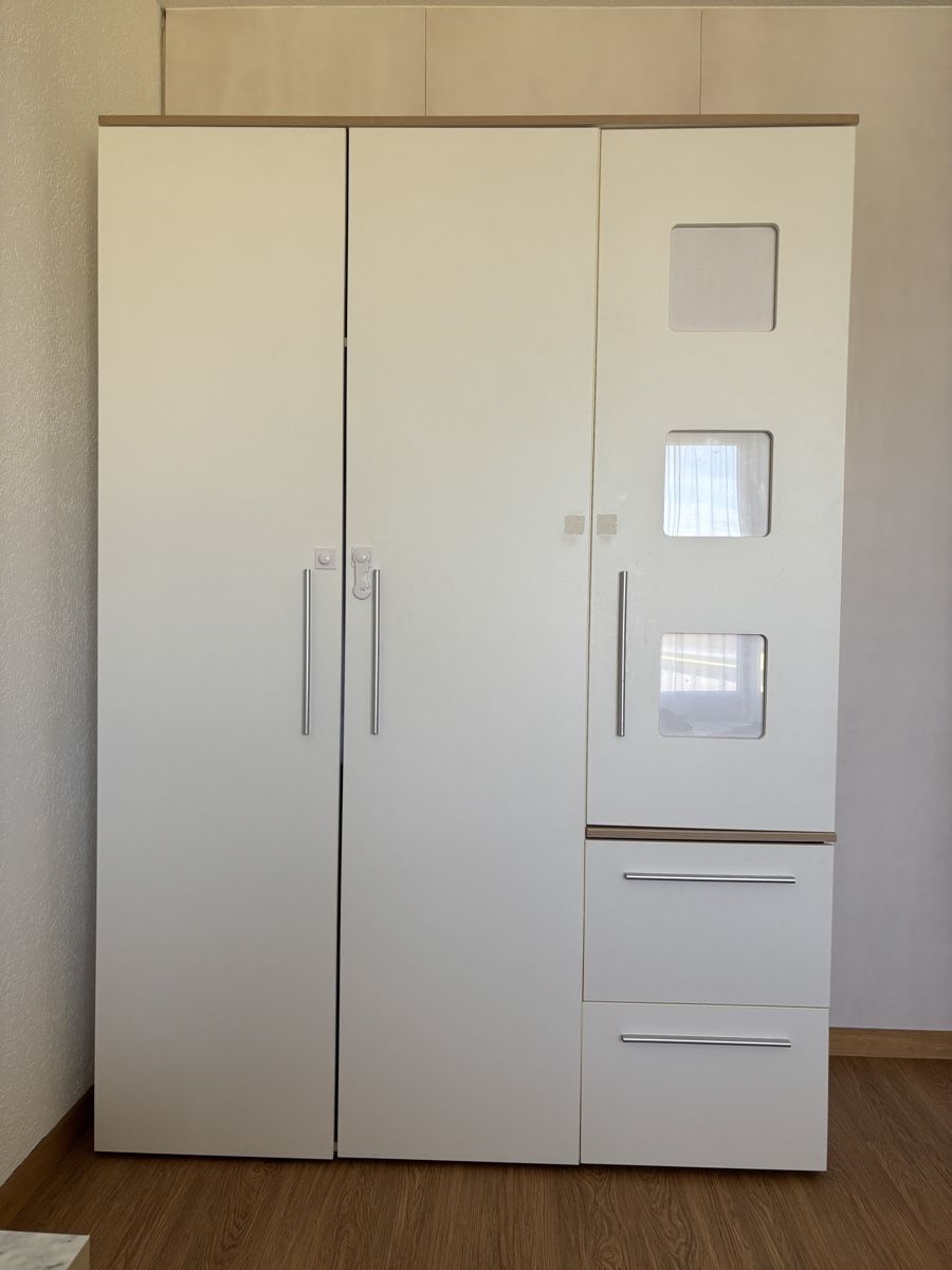 Armadi: Kleiderschrank – Usato da Bazenheid venduto da bar_7qvw