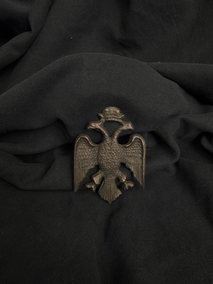 Pendentifs: Two-headed eagle emblem metal antique – D'occasion à Bern par nkink