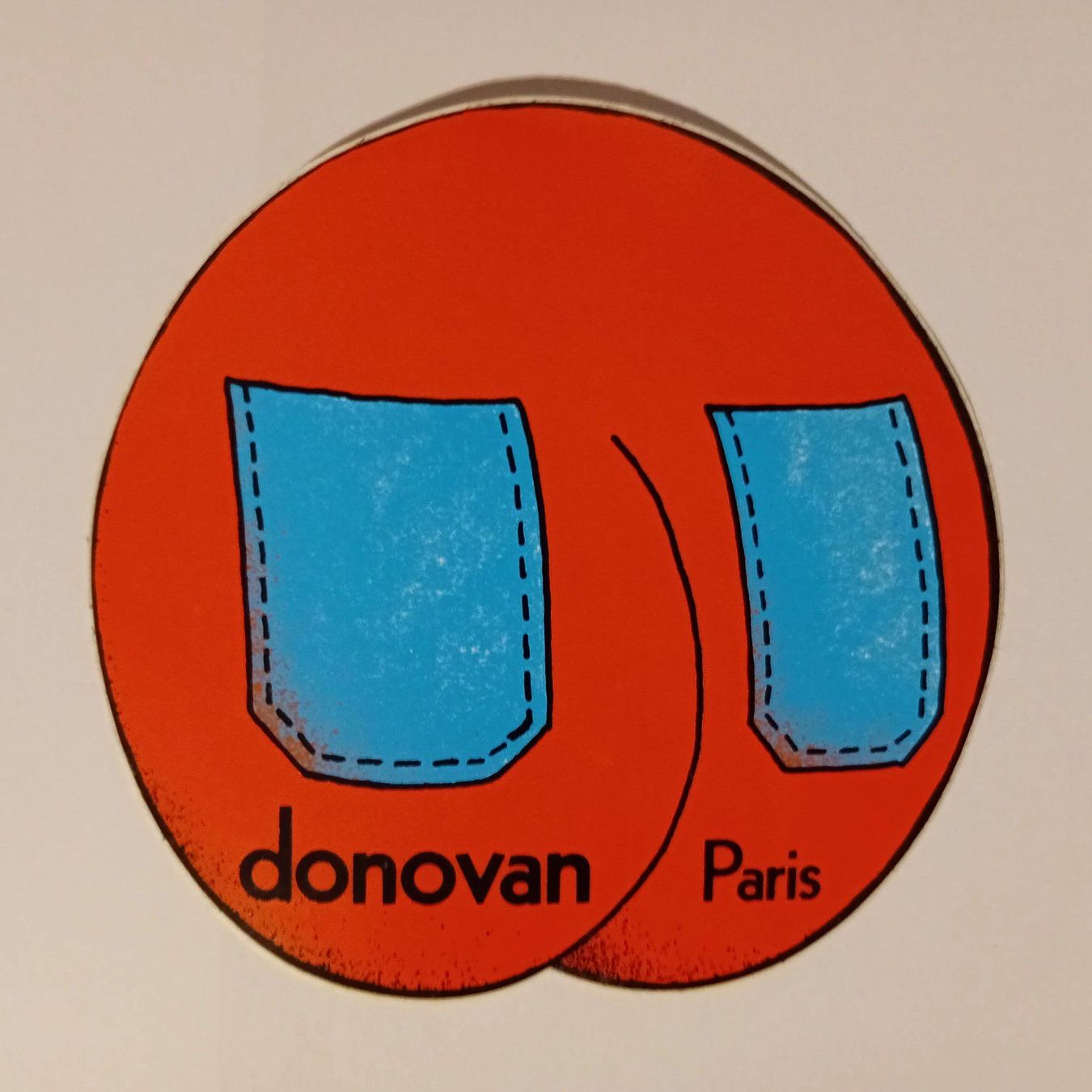 Sticker: Abziehkleber Paris Donovan – Usato da Grenchen venduto da rotrouge
