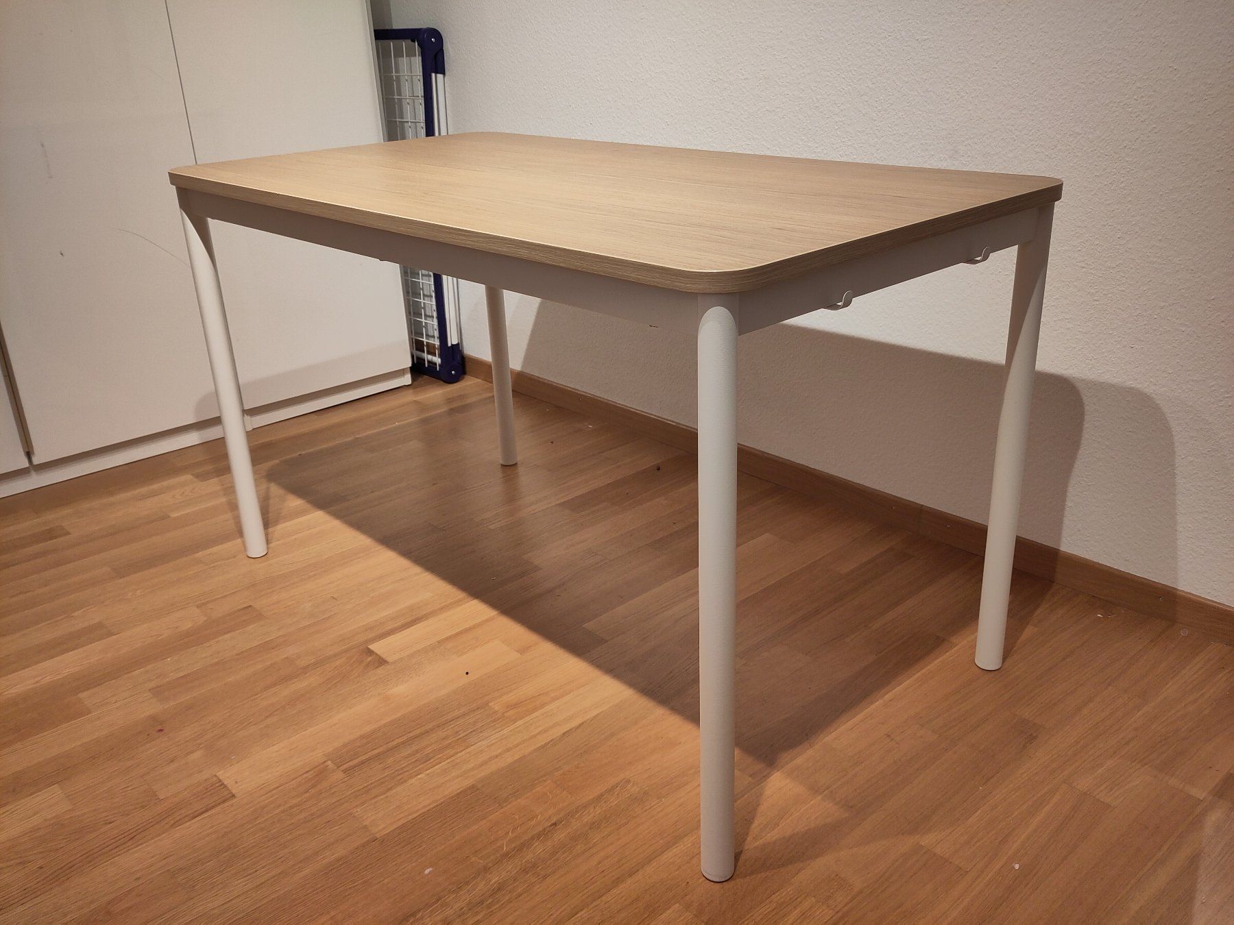 Ikea Scrivanie: IKEA Tisch "Tommaryd" 130x70 – Usato da Zürich venduto da sgozh