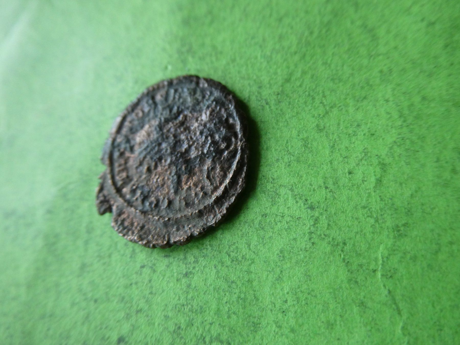 Tutti le monete: uralte Bronzemünze 20 mm     1.55 g – Usato da Hinterforst venduto da Rohusri 1