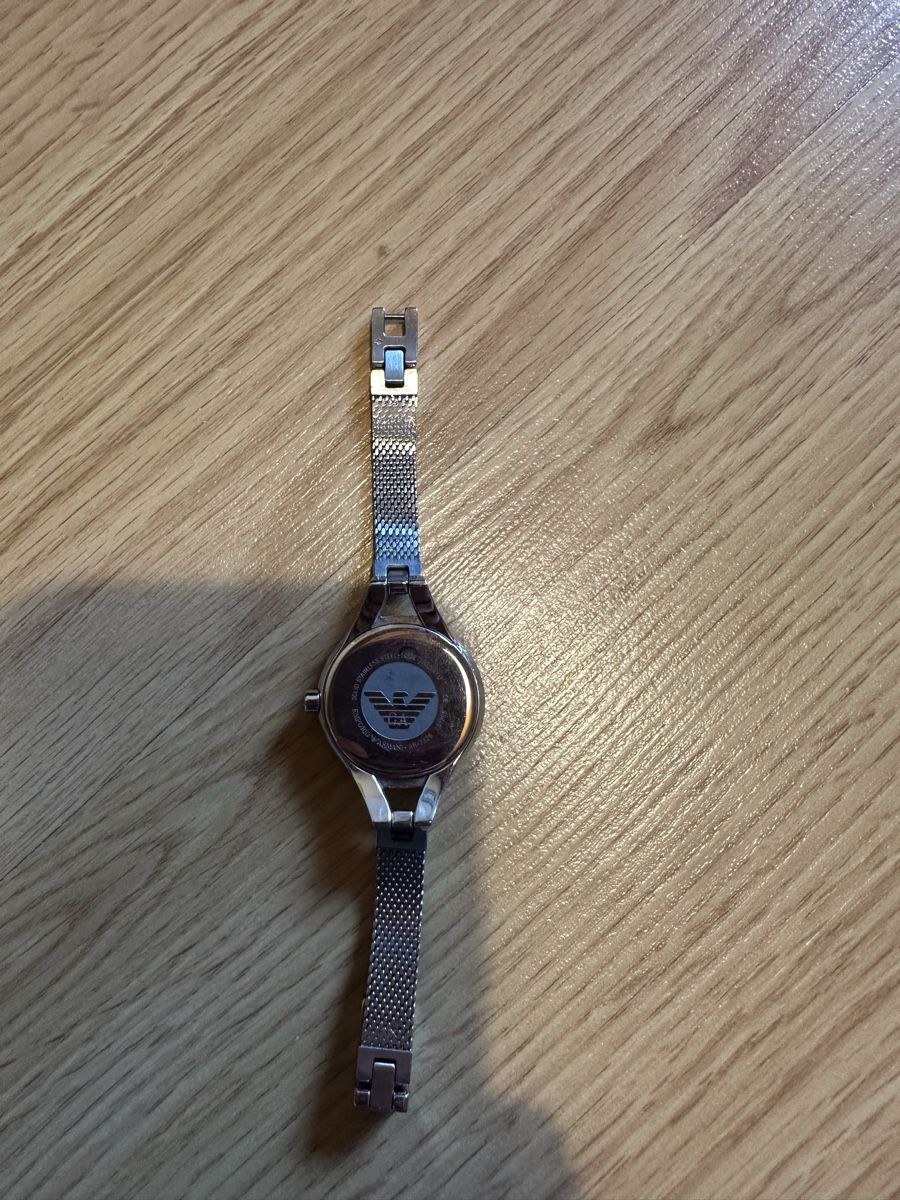 Armani Bracciali & Braccialetti: Armani Uhr silber, mega schön! – Usato da Münsingen venduto da Secondhand89 2