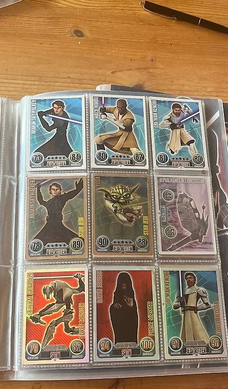 Carte collezionabili: Star Wars Force Attax Sammlung Serie 1-4, +LE-Karten – Usato da Moosseedorf venduto da mbr_bd8h 1