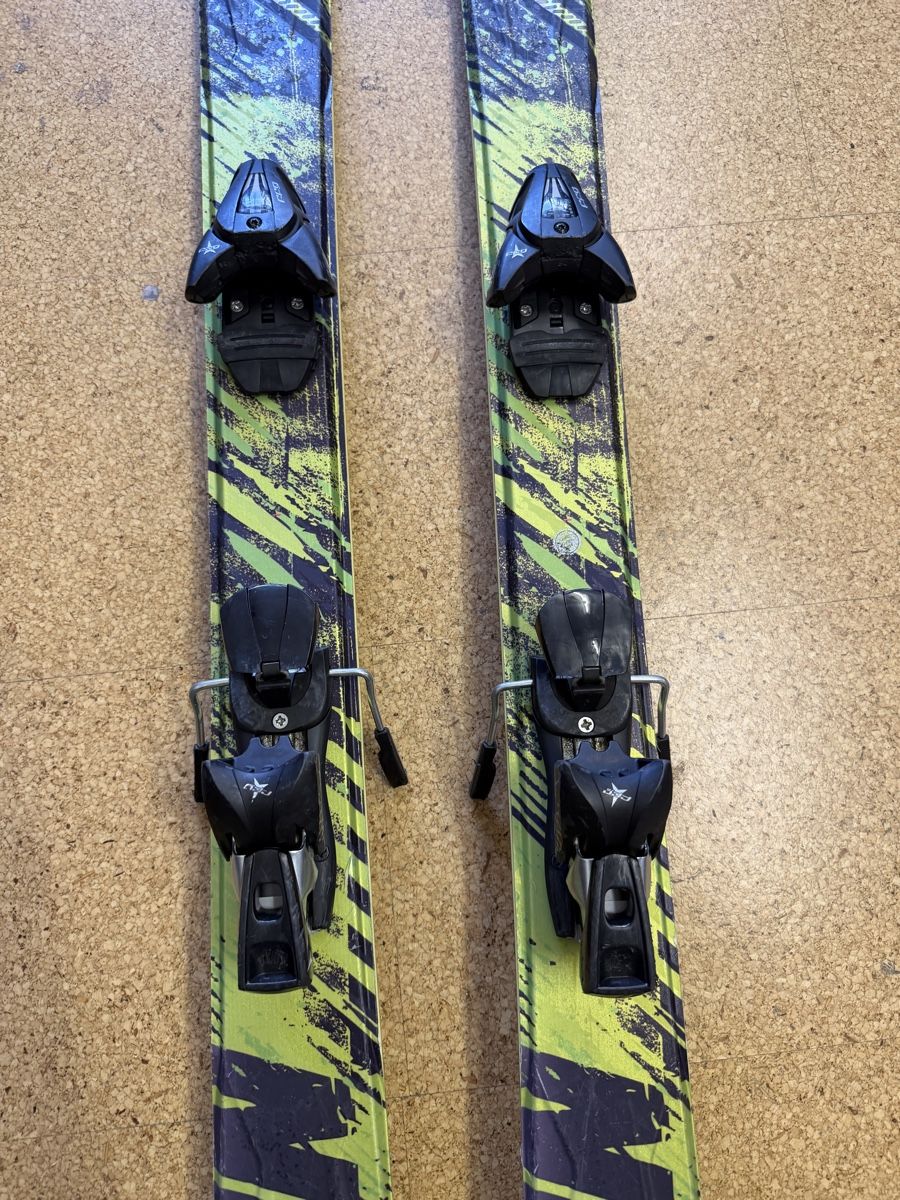 Atomic Sci: Atomic Sweet Thang Ski 177 cm inkl. Bindung  – Usato da Gurmels venduto da SwissShop21 2