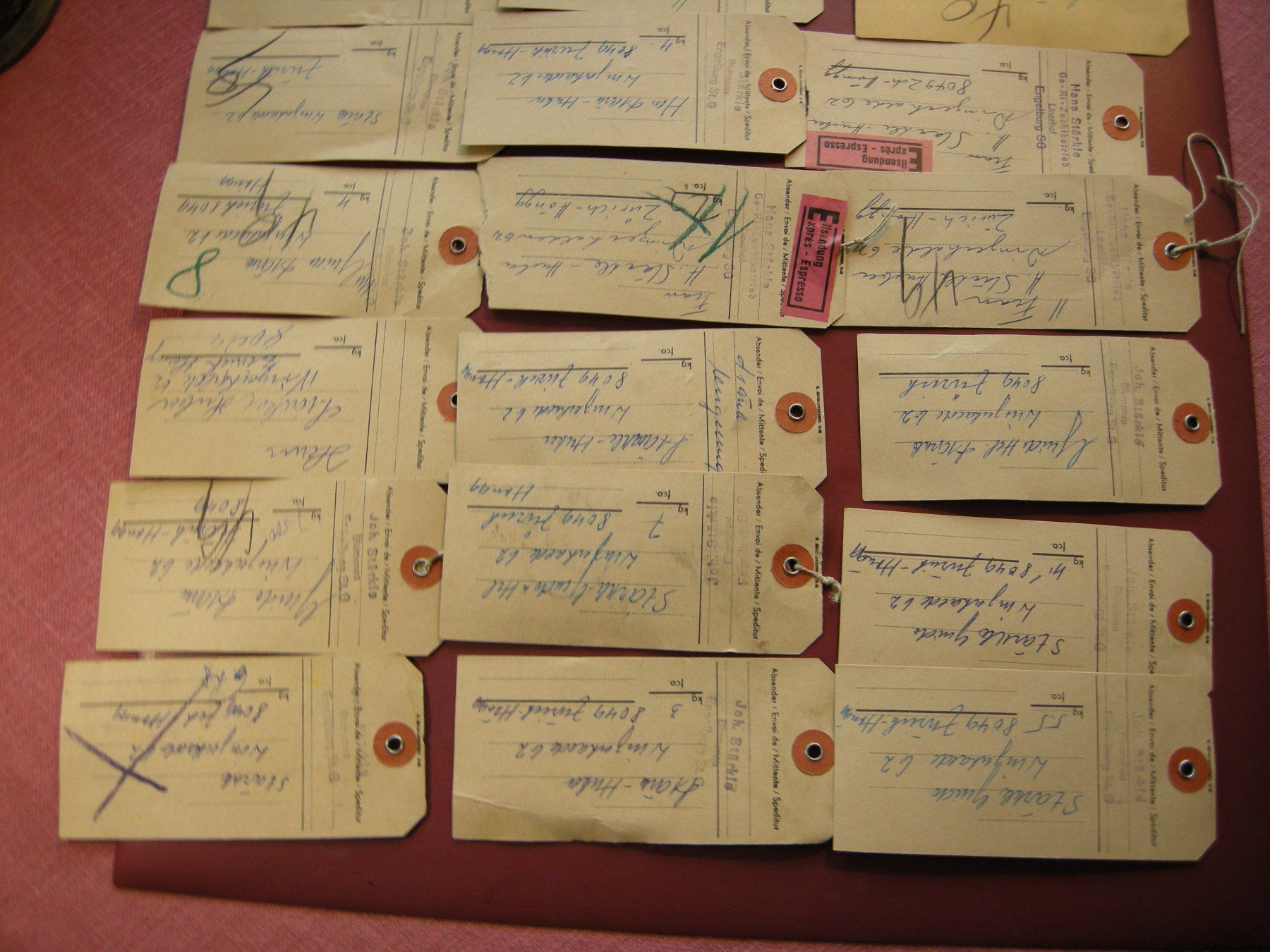Tutti i francobolli: 24 Schöne Paket Etiketten – Usato da Rüti ZH venduto da jupi1945 7