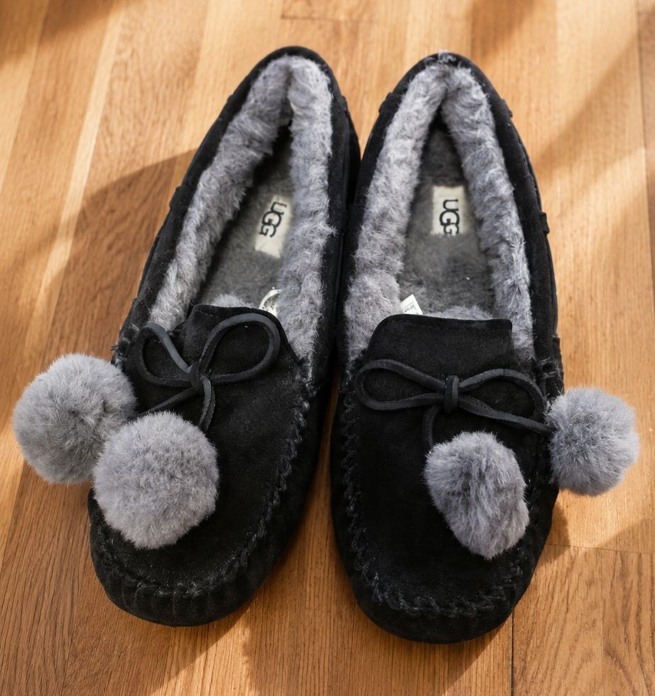 Ugg Scarpe da donna: UGG-Hausschuhe Grösse 39 – Nuovo (secondo la descrizione) da Meggen venduto da Scollection 1