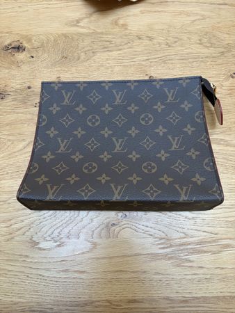 Louis Vuitton Clutch Monogram Canvas braun neuwertig