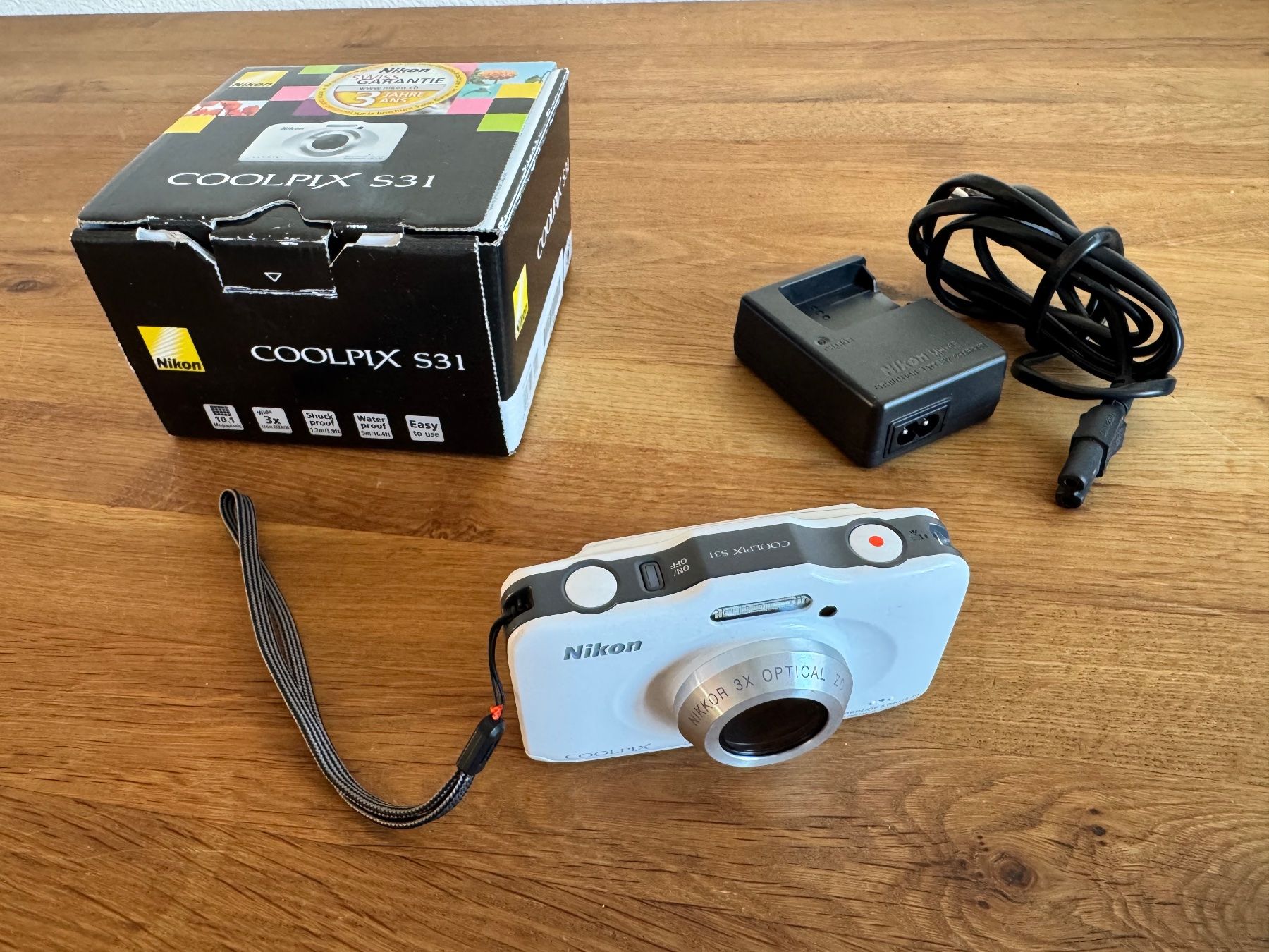 Nikon Fotocamera: Nikon COOLPIX S31 – Nuovo (secondo la descrizione) da Frauenfeld venduto da dilili