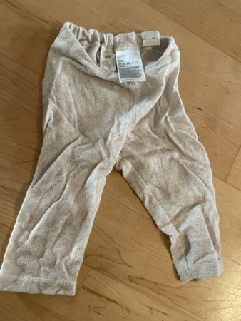 Dünne Hose aus Wolle 80