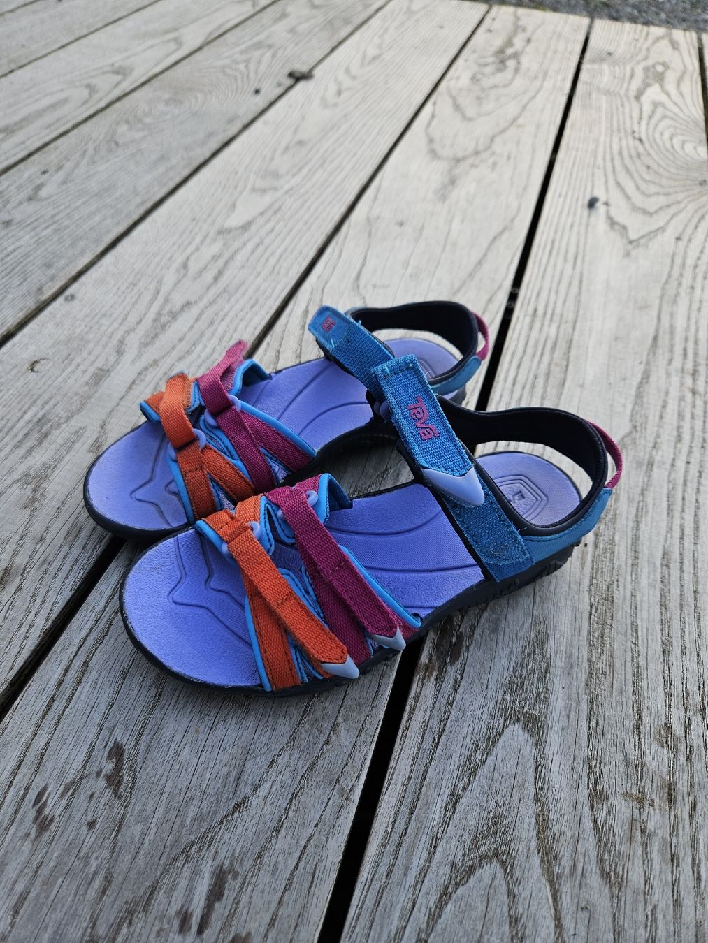 Teva Scarpe per ragazze: Sandalen Mädchen Teva Grösse 29/30 – Usato da Thal venduto da Herbue82 1