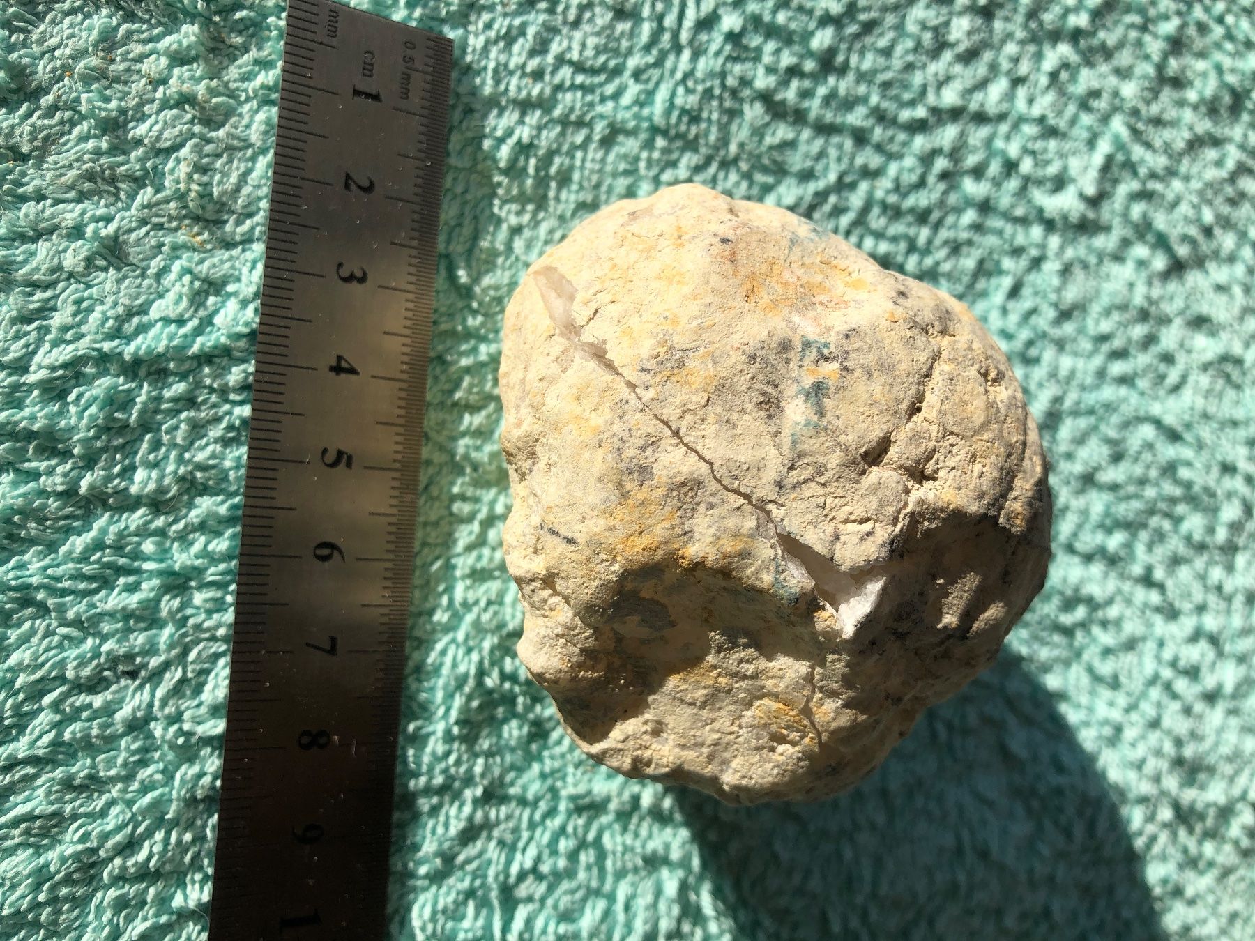 Minéraux & Lithothérapie: Géode de quartz – D'occasion à Goumoens-la-ville par sfornallaz 3