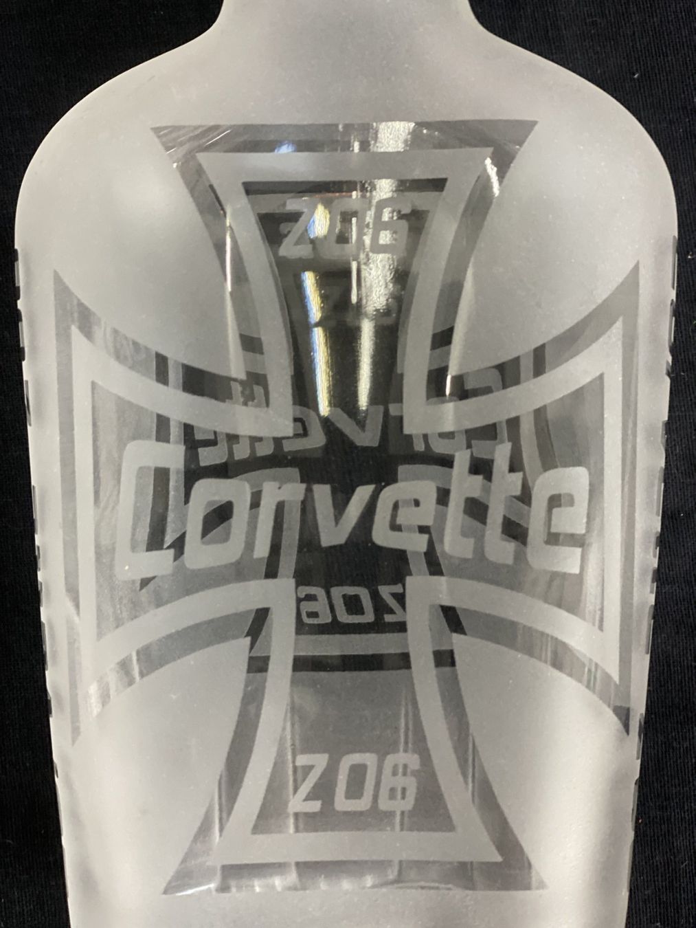 Chevrolet Accessori per altri veicoli: Corvette Z06 Schnaps Glas Set Neu – Nuovo (secondo la descrizione) da Rüti ZH venduto da 2005kohler 3