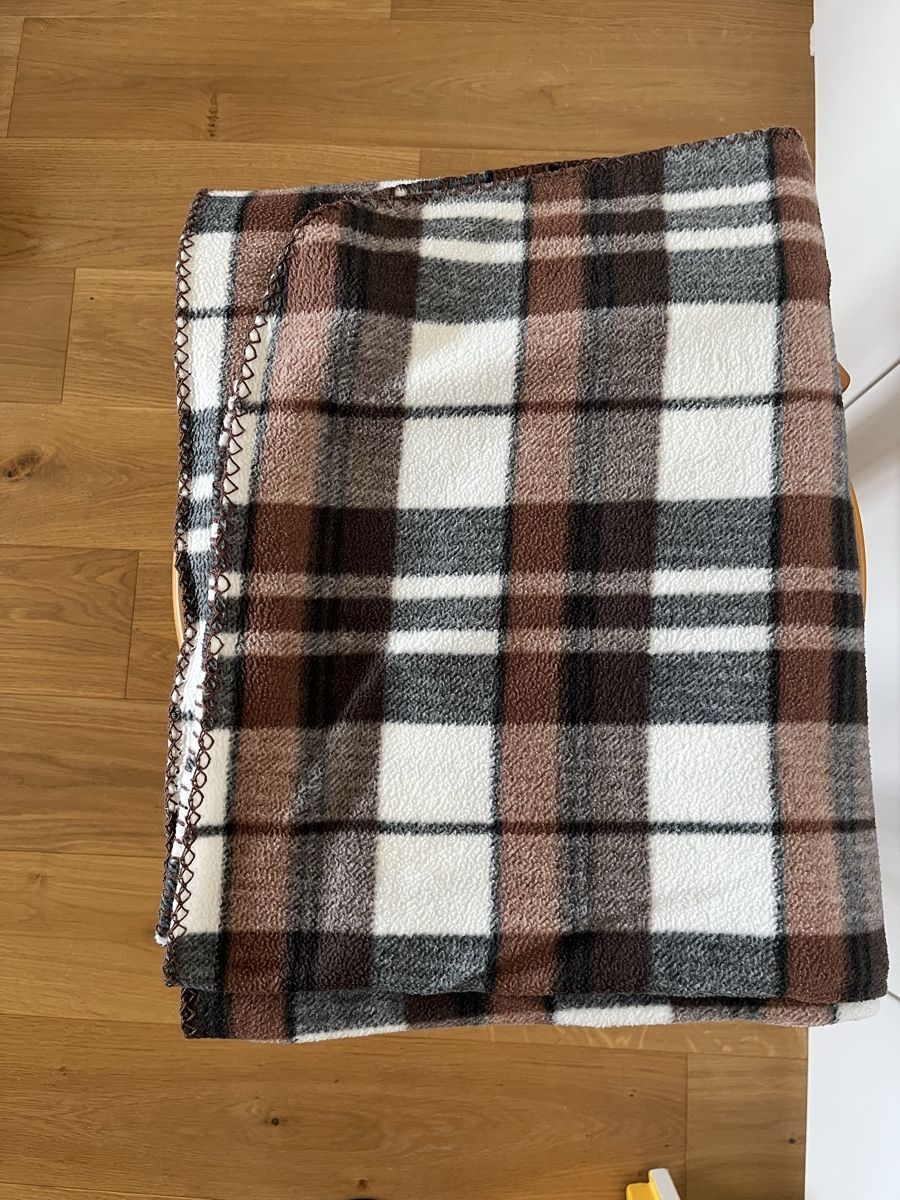 Coperte: Plaid/couverture – Usato da St. Prex venduto da Nikolletta