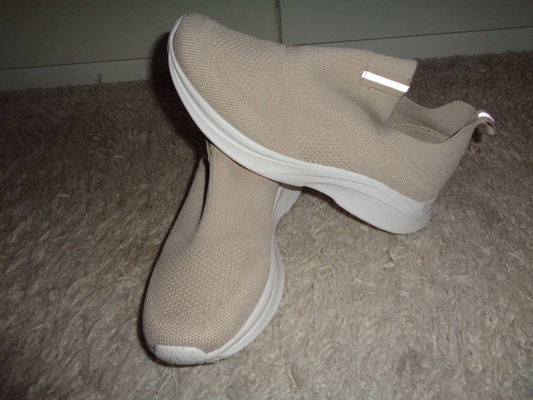 Scarpe da donna: *** beiger Schuh *** / 1 x getragen – Usato da Othmarsingen venduto da Leuchtturmlady 2