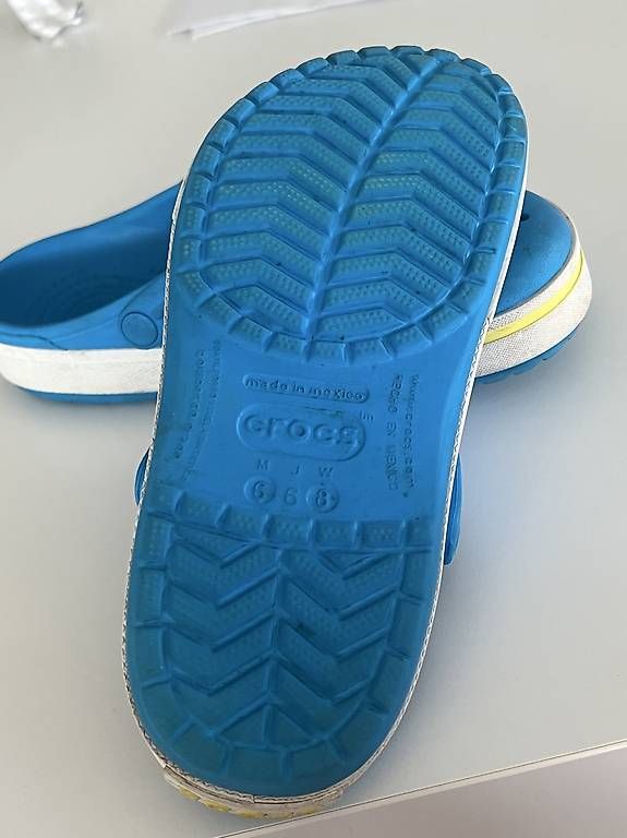 Chaussures garçon: Crocs Grösse  37/38 – D'occasion à Ruggell par bwi_k5zs 1