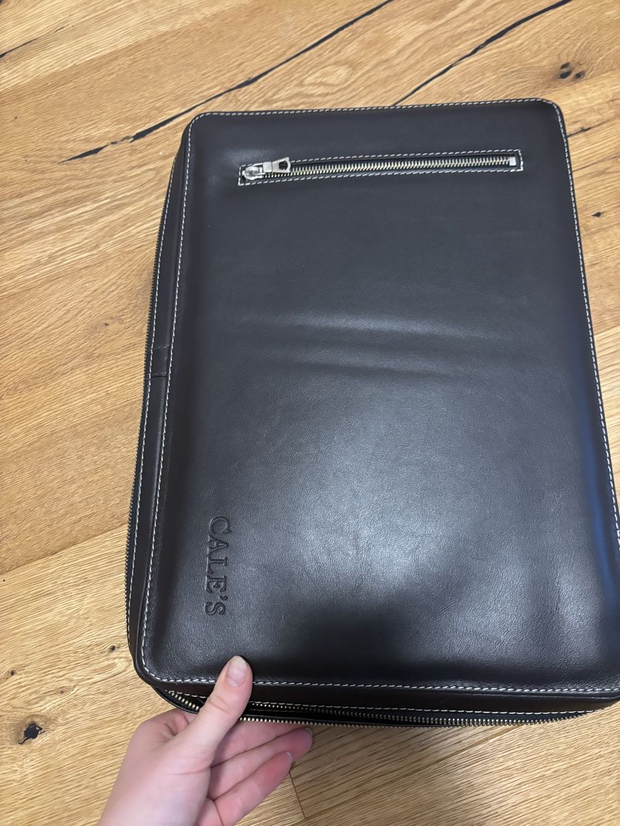 Taschen: Cale's Laptoptasche dunkelbraun Leder NEU – Neu und originalverpackt aus Kirchberg SG von lar_8mw6 3