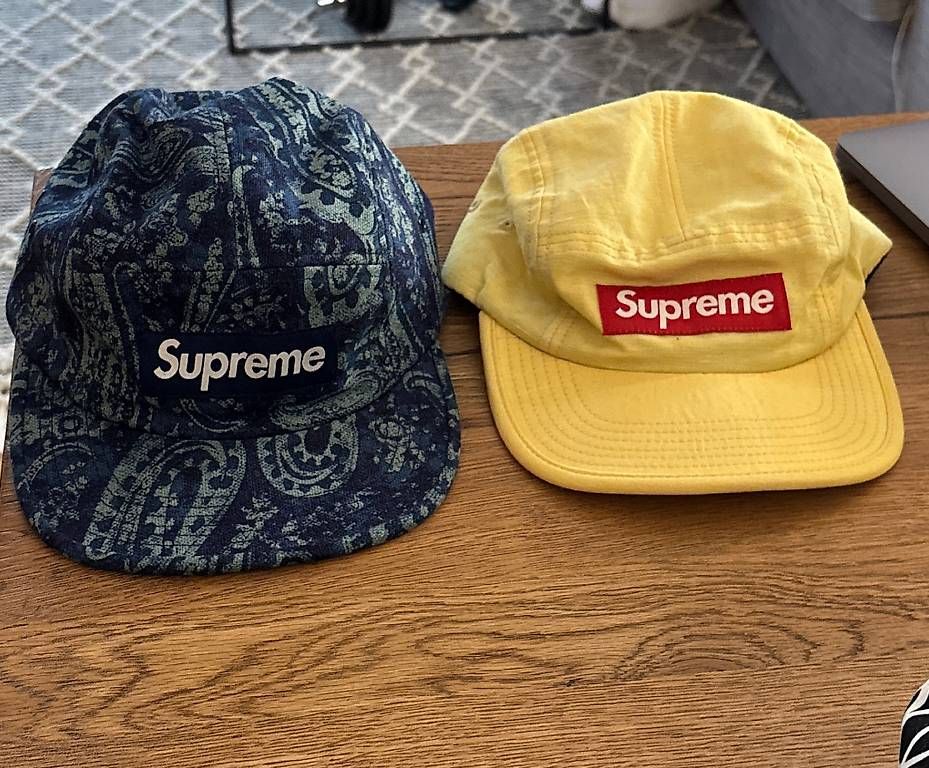 Chapeaux, bonnets & casquettes: Supreme Caps – D'occasion à Ennetbaden par julija.