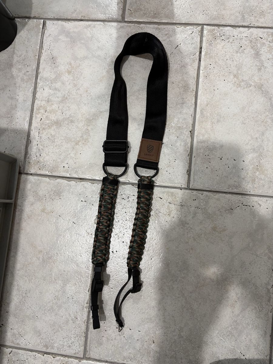 Autres accessoires: Camera Strap – Neuf (Voir description) à Zürich par Areyes01
