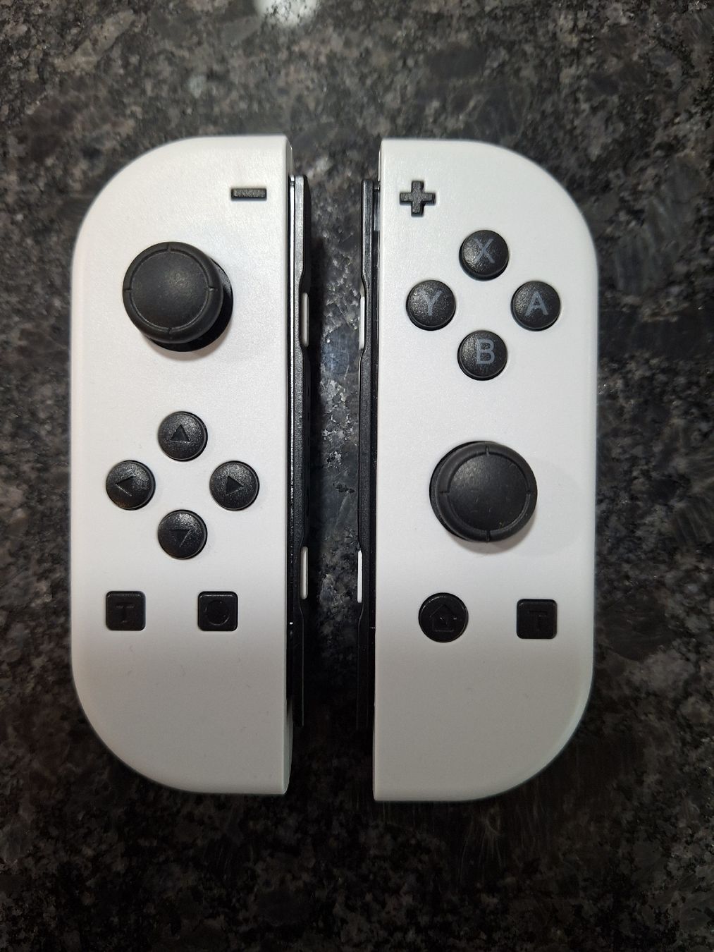 Nintendo Controller: Controller Set Nintendo Switch Joy-Con weiss – Nuovo (secondo la descrizione) da Zürich venduto da schlizohr