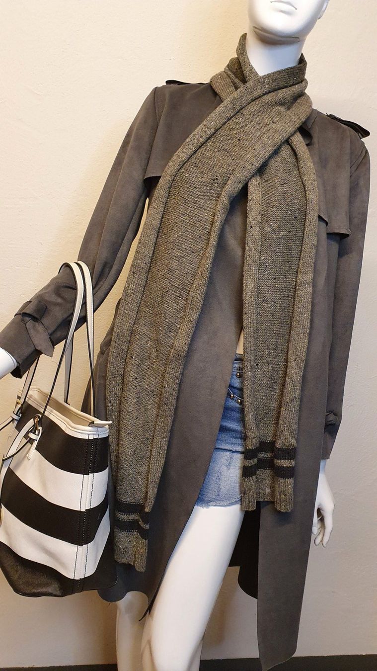 Schals: 💫Unisex Schal 💫 – Gebraucht aus Wald ZH von Martin79