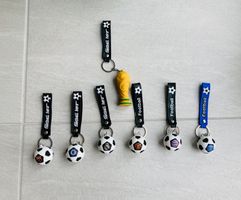 Fussball-Schlüsselanhänger mit Figur – 4 Farben