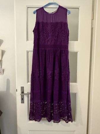 Spitzenkleid von Hallhuber in Lila, Grösse 42