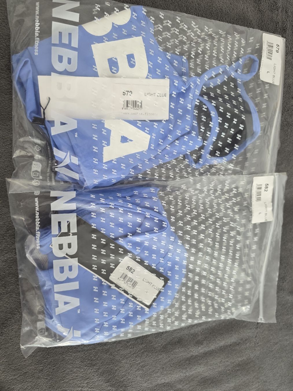 Top: TOP UND HOSE LIGHT BLUE L – Nuovo e nell'imballaggio originale da Reitnau venduto da cuorematto01