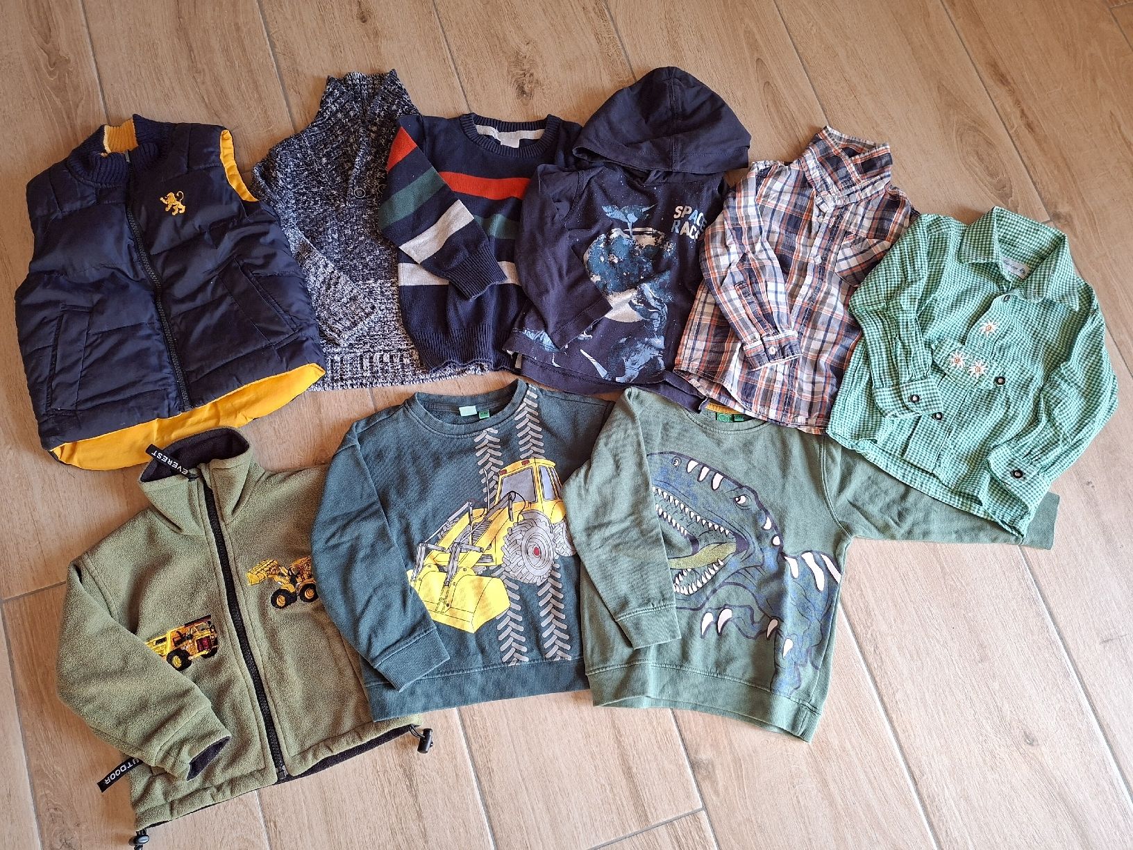 Ensembles coordonnés: Kleiderpaket Junge Gr.92 – D'occasion à Schüpfheim par lin_p7wr 1