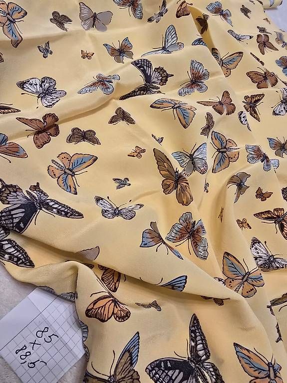 Foulard & Sciarpe: Christian Fischbacher 100% SILK – Usato da Zürich venduto da bil_s7tp 4