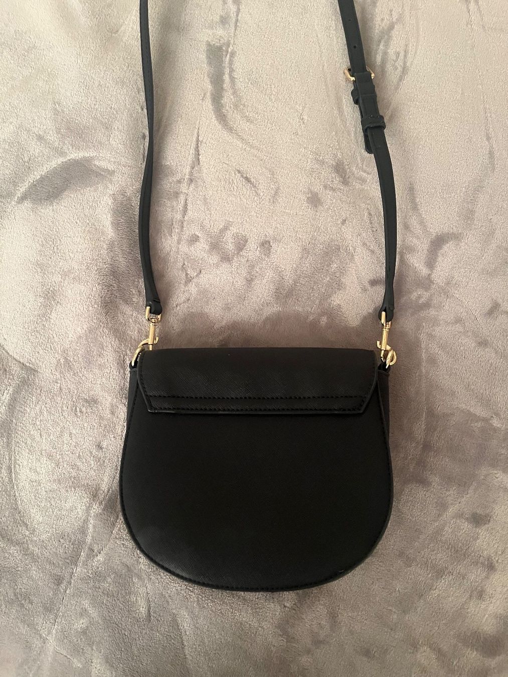 Borse da donna: TOMMY HILFIGER Honey Saddle Bag – Usato da Zürich venduto da sop_5b8y 3