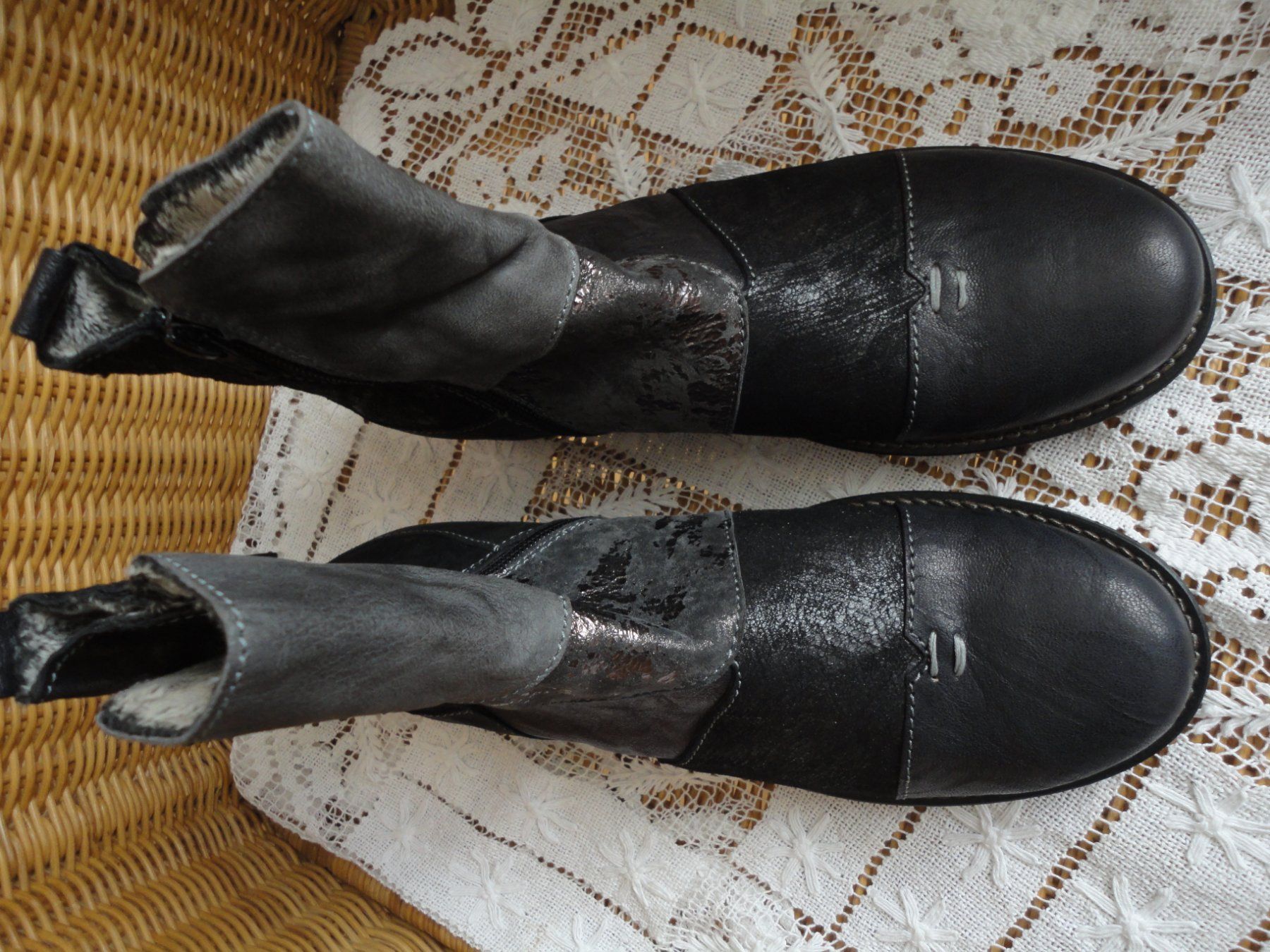Damenschuhe: Stiefelette grau-schwarz Gr. 39 NEU, VERSAND – Neu und originalverpackt aus Strengelbach von Traumgarten 2