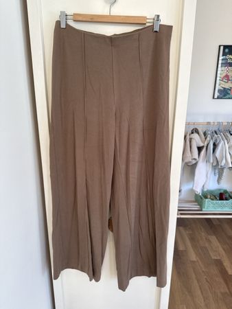 Modische Sommerhose, braun