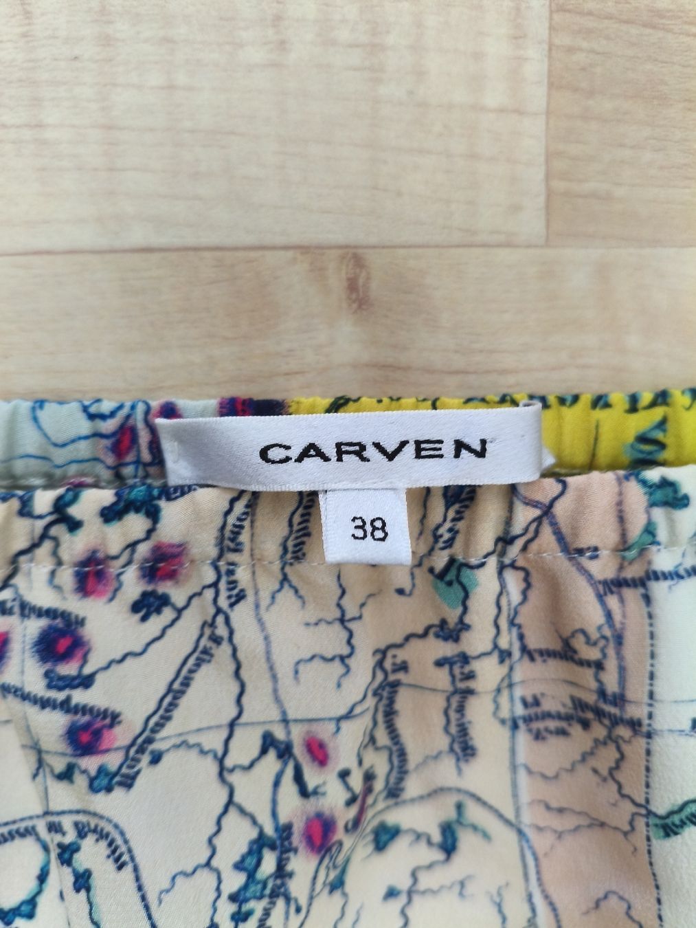 Gonne: CARVEN Seidenrock Grösse 38 Kartenprint  – Nuovo (secondo la descrizione) da Rieden AG venduto da juliarieden 2