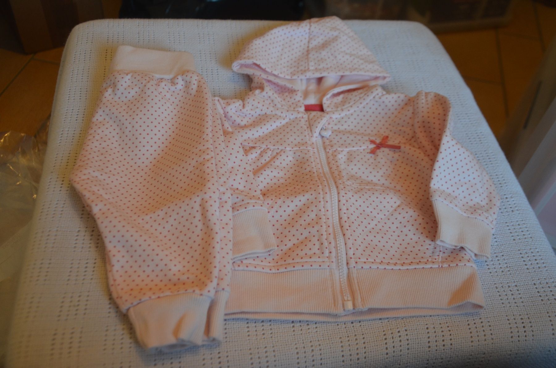 Lotti & Set di vestiti: TAILLE 62 - JOLIS ENSEMBLE MON COEUR – Usato da Chiasso venduto da Dolly015