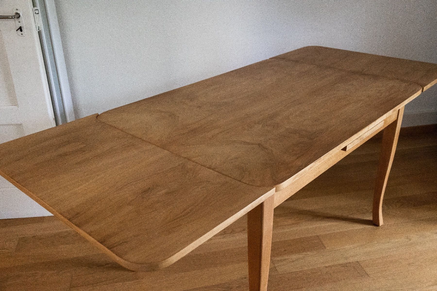 Tavoli: Restaurierter Massivholztisch – Usato da Bern venduto da QualitySecondHand 3