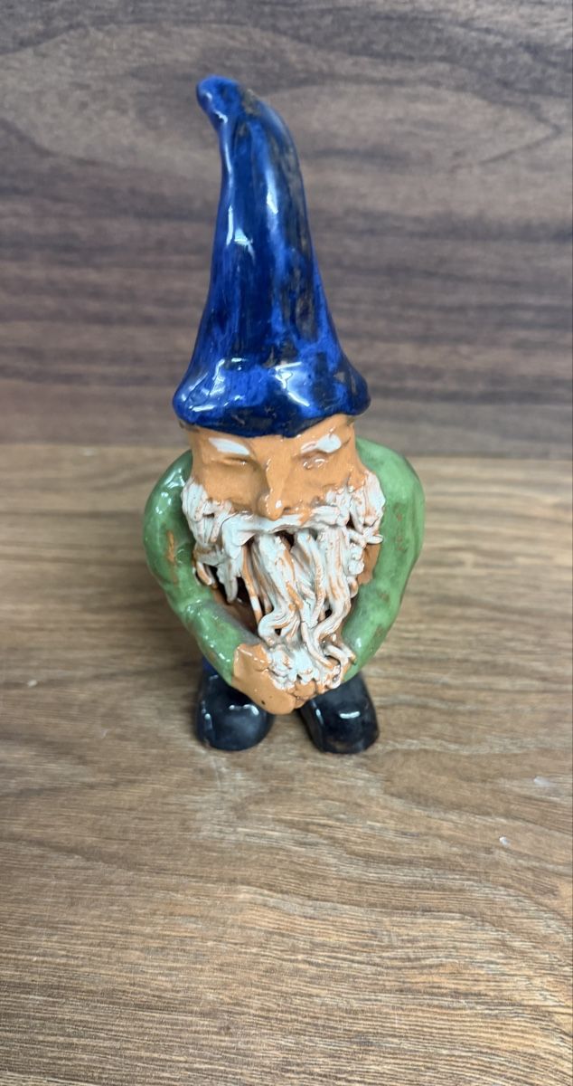 Figuren: Handbemalter Keramik-Gartenzwerg – Gebraucht aus Nussbaumen AG von olitech5415 1