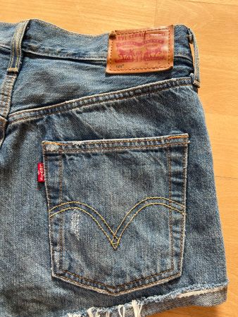 LEVI'S Damen Jeans Shorts in Gr. 27, blau
