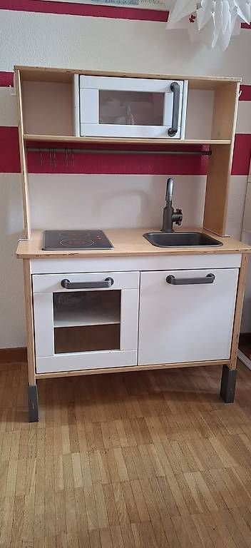 Giocattoli: Ikea Küche mit Zubehör – Usato da Urdorf venduto da natascha_1