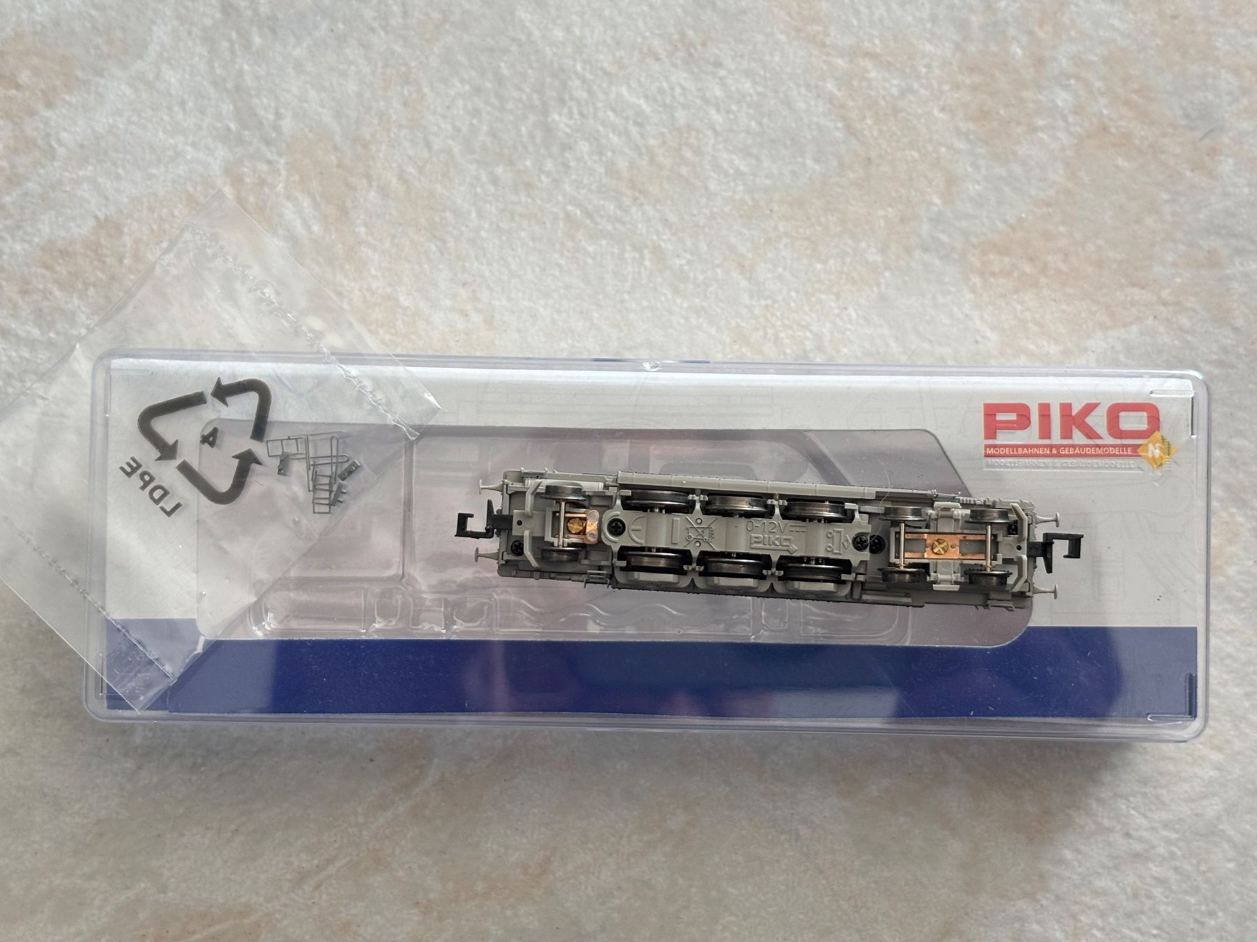 Piko Modellini di ferrovie: Piko 40323 Elok Ae3/6' Grün SBB – Nuovo e nell'imballaggio originale da Hauterive NE venduto da eriamch 3