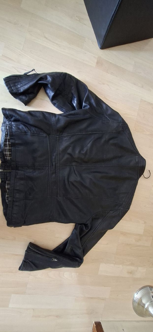 Giacche: Herren Lederjacke schwarz 2XL – Usato da Bern venduto da Stalino 6