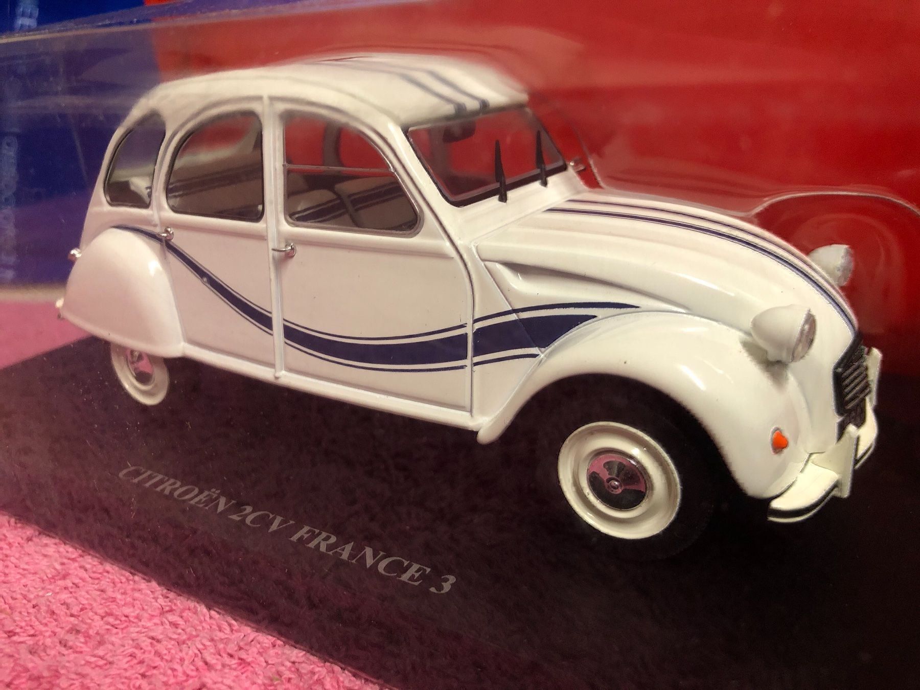 Citroën Modellini d'auto: Citroen 2cv döschwo Oldtimer france – Nuovo (secondo la descrizione) da Reinach AG venduto da rares75 1