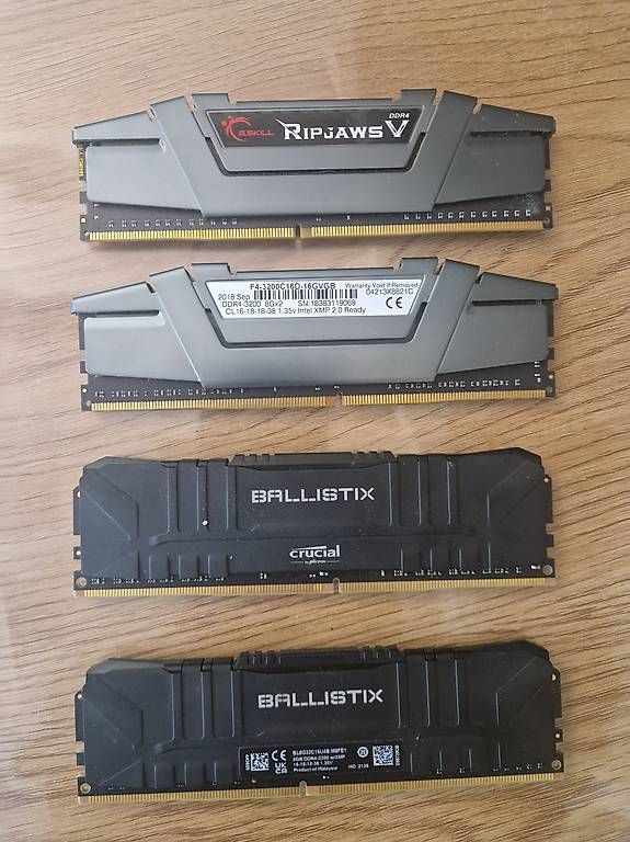 Componenti elettronici: Barette ram DDR4 32go 3200mhz cl 16 – Usato da Bouveret venduto da gui_c6dm