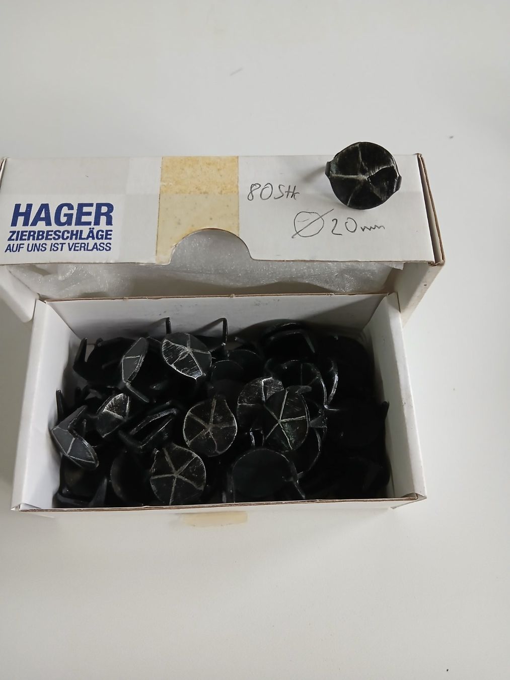 Ferramenta: Ziernägel Hager – Usato da Raron venduto da 123surli