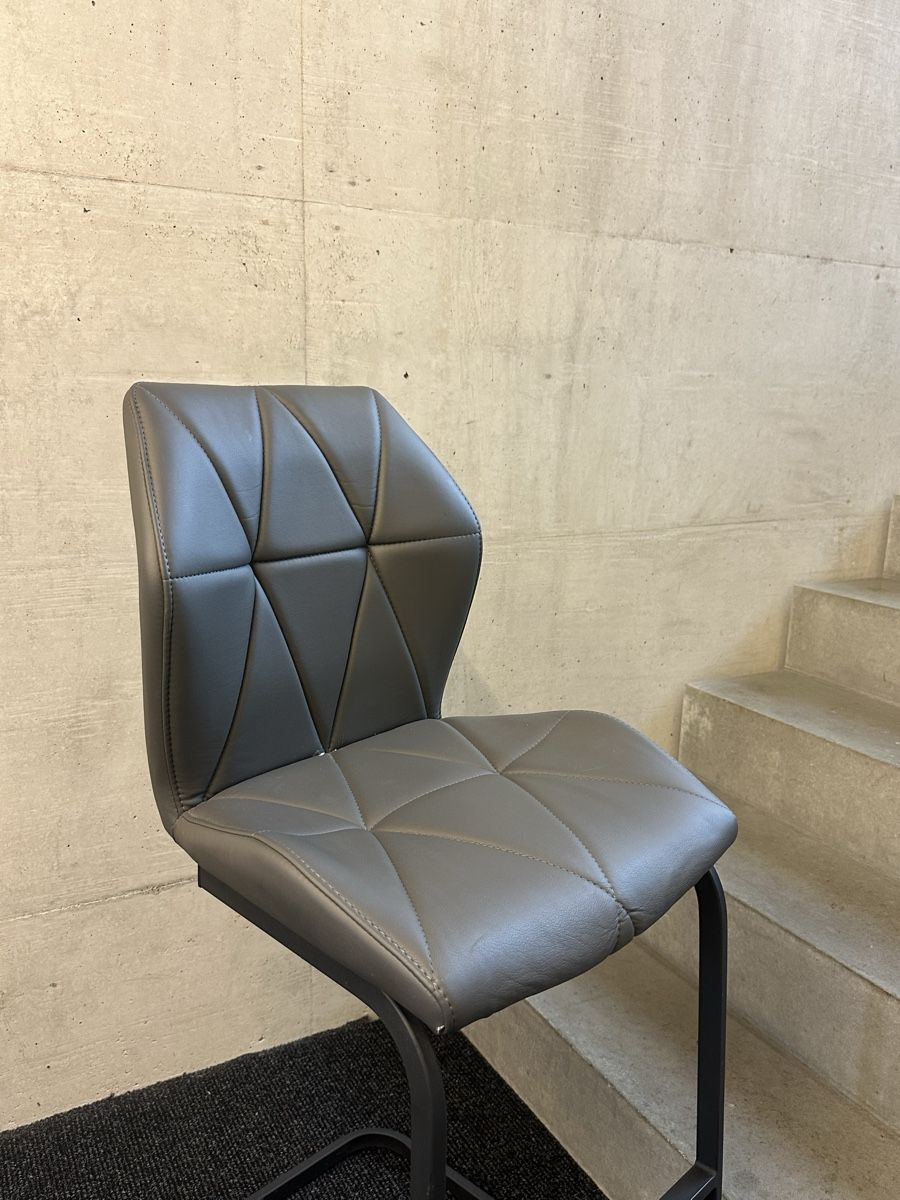 Hochstühle: Modern Bar Stool - Chair- Chocker – Gebraucht aus Meilen von M_71 2