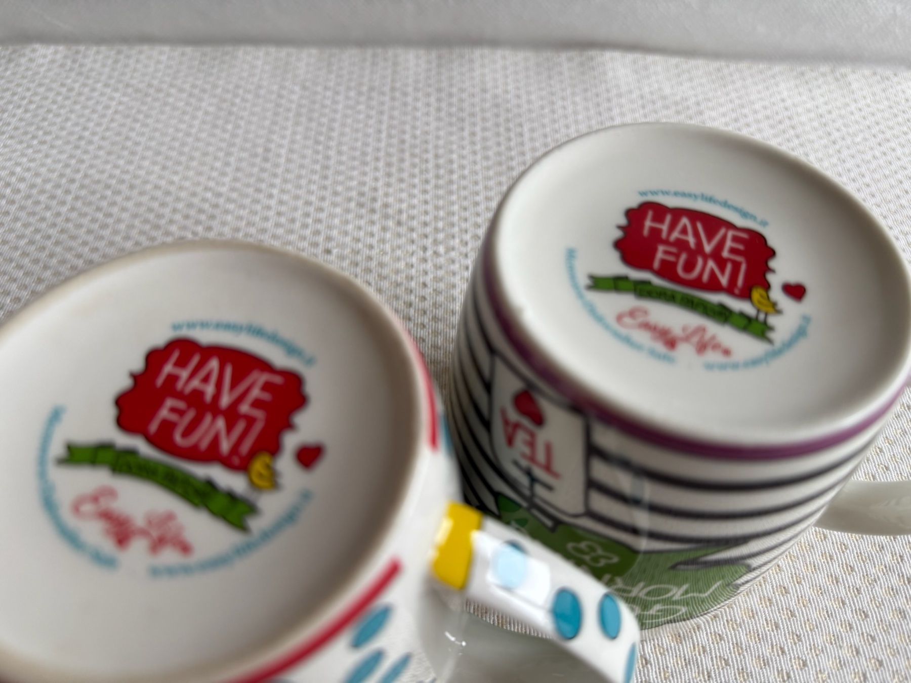 Tazze: - Tasses - Mug – Usato da Sion venduto da accroshoes 4