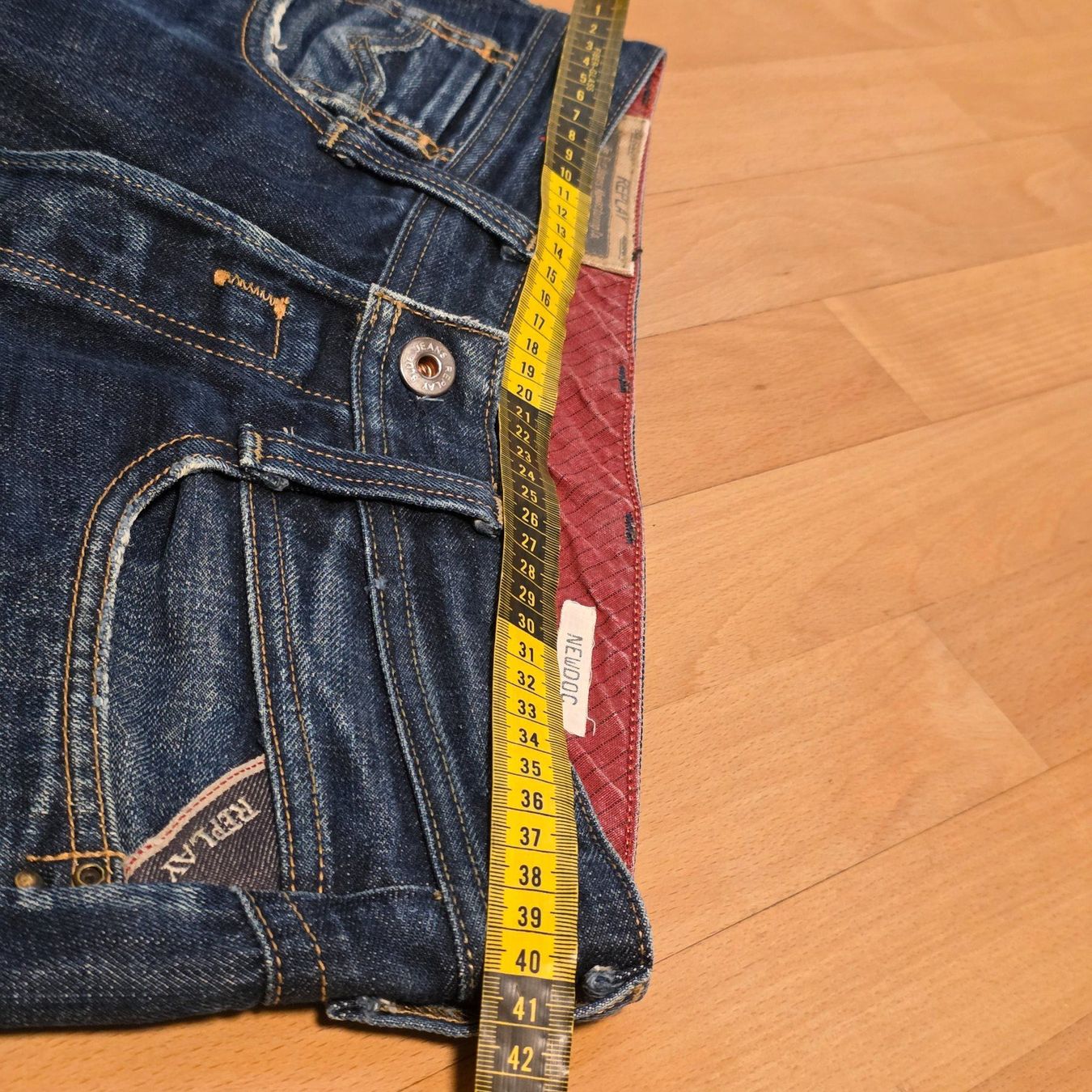 Replay Jeans: Replay Jeans Newdoc W30 L32 – Gebraucht aus Wald ZH von CapLux 8