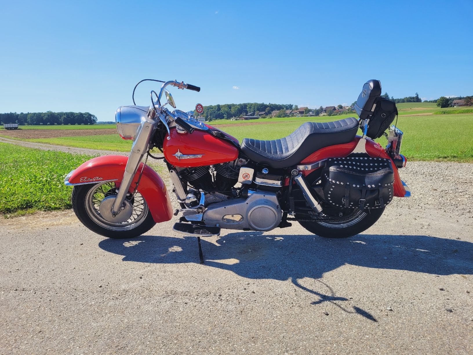 Harley-Davidson Touring: Early Shovel Harley Davidson 1967 – Usato da Weinfelden venduto da rofowe 1