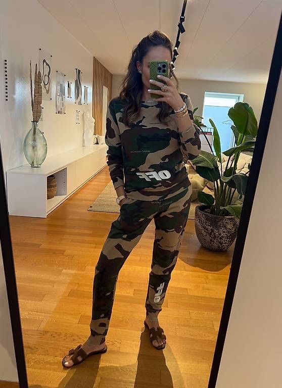 Lots de vêtements: OFF-WHITE PULLI & HOSE – Neuf (Voir description) à Schwyz par bofb 1