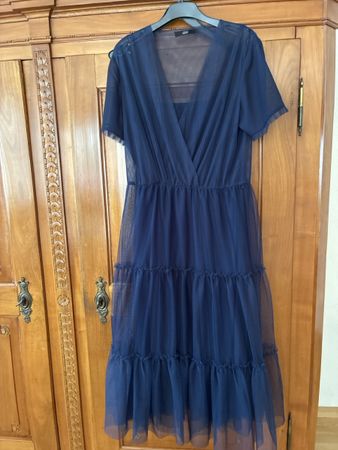 Tolles Kleid von STEFFEN SCHRAUT, Gr 42, WIE NEU!