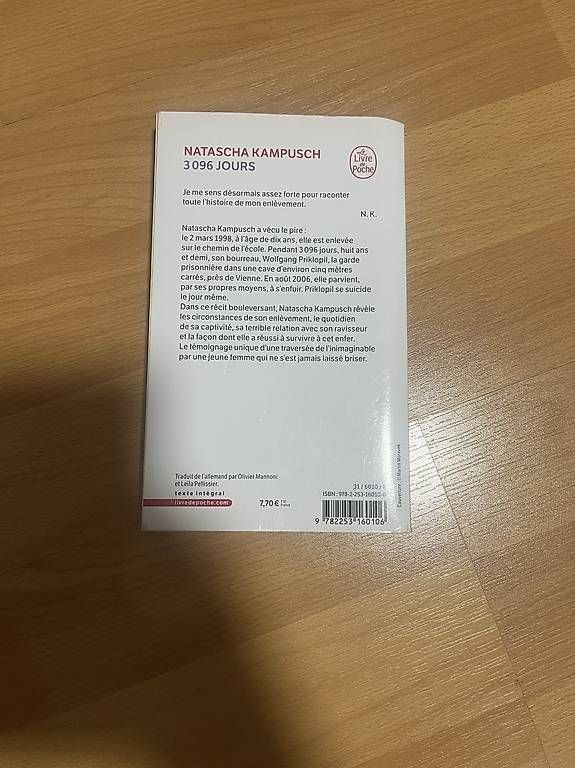 Livres: 3096 jours Natascha Kampusch – D'occasion à Chavannes-Renens par luc_52p8